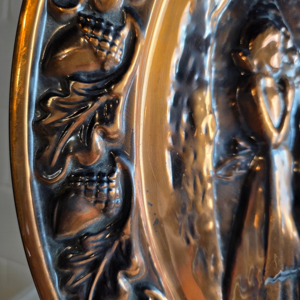 Vintage Embossed Copper Plate 'Settlers Scene' Log Cabin Oak Leaf Border 19.5" - Picture 2 of 11